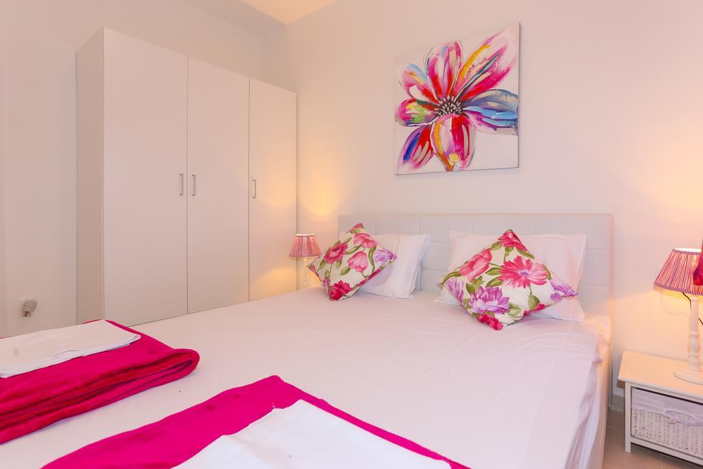 The Tribunj Suites Luaran gambar